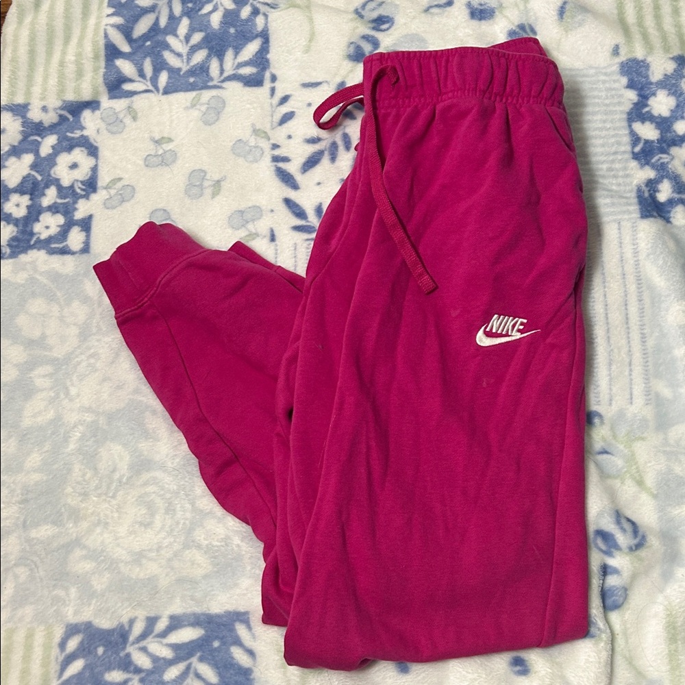 Nike woman’s  Fuchsia Joggers